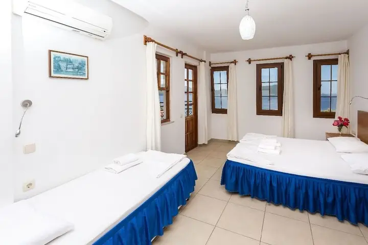 Каш: Sardunya Hotel