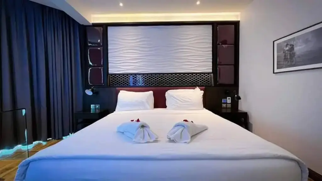 Пхитсанулок: Holatel Hotel Phitsanulok
