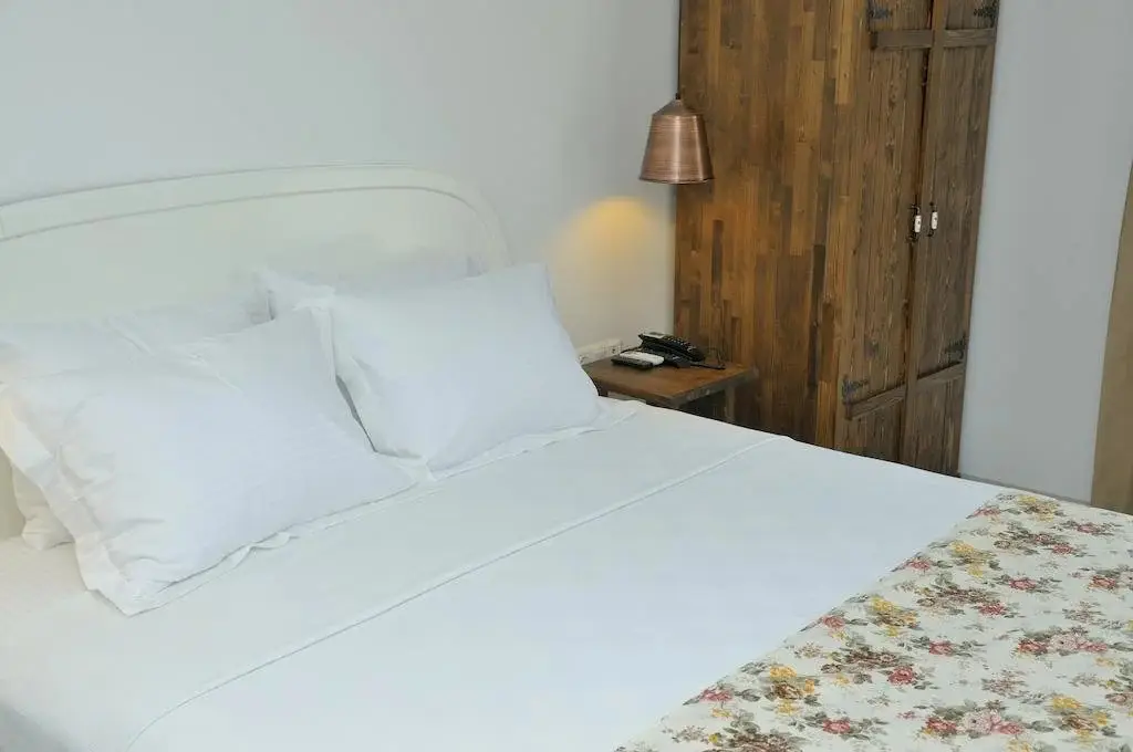 Чешме: Hotel Rustic