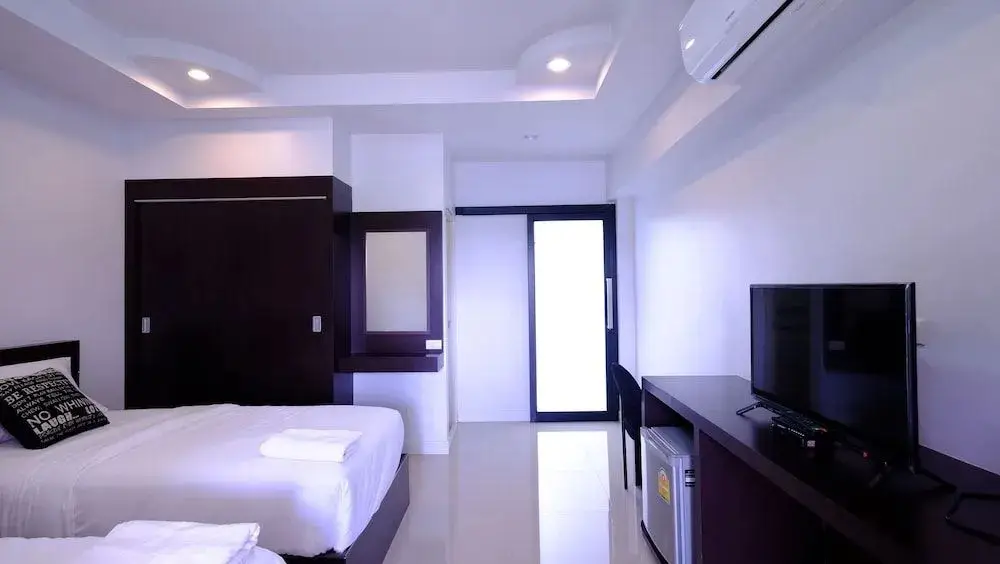 Саванг-Даен-Дин: Inday Hotel