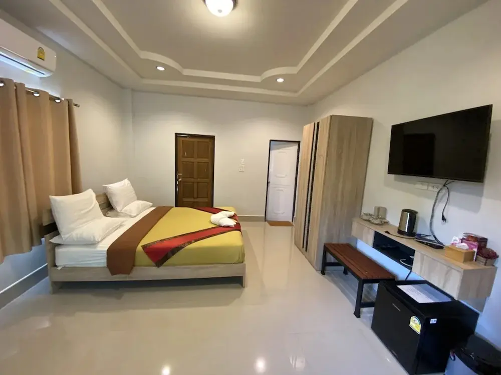 Хуай-Нам-Кхао: Brown Andaman Krabi resort and cafe