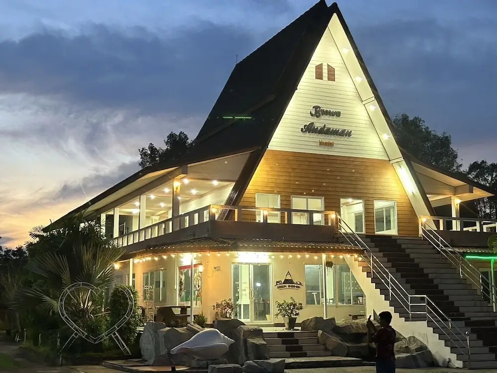 Хуай-Нам-Кхао: Brown Andaman Krabi resort and cafe
