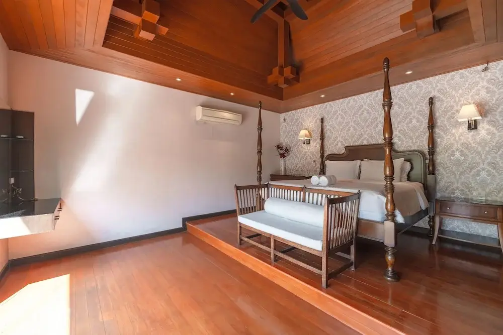 Пхукет: Private 6BR Tropical Estate near Nai Harn Beach