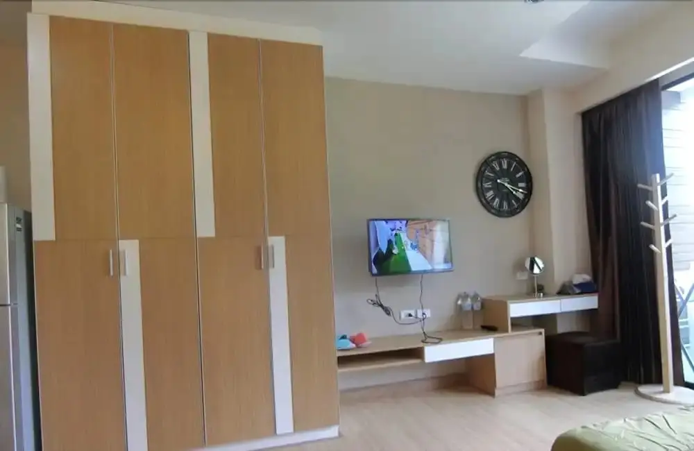 Тхаланг: The Naithorn Condo Unit 401