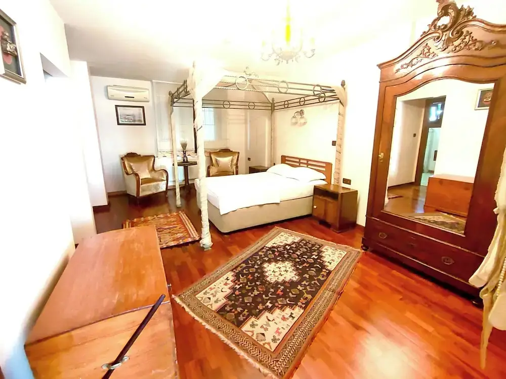 Стамбул: Villa Sphendone