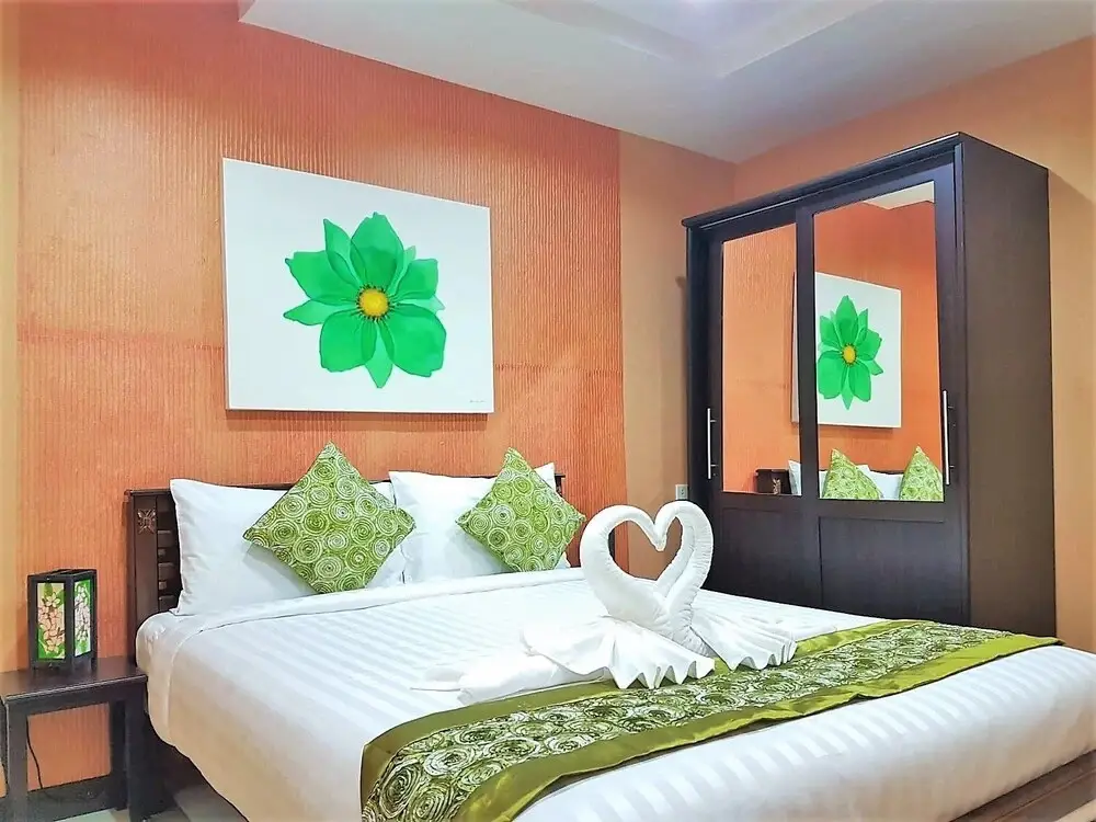 Кату: Patong Tower 1.3 Patong Beach by PHR