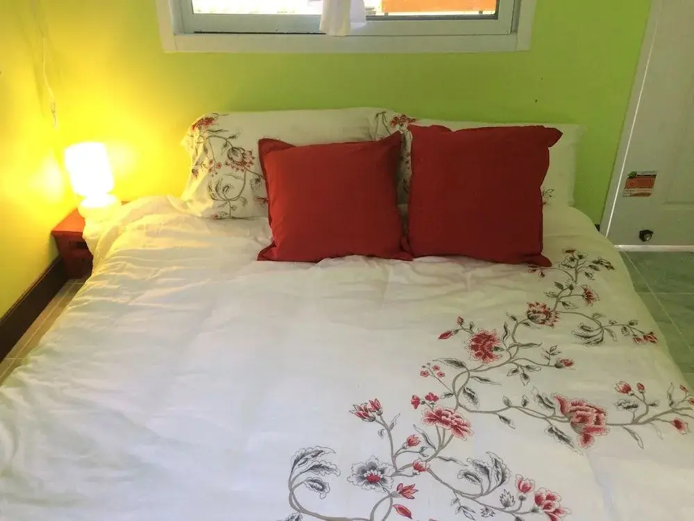 Дамноен Садуак: Ban Kunlaya Homestay