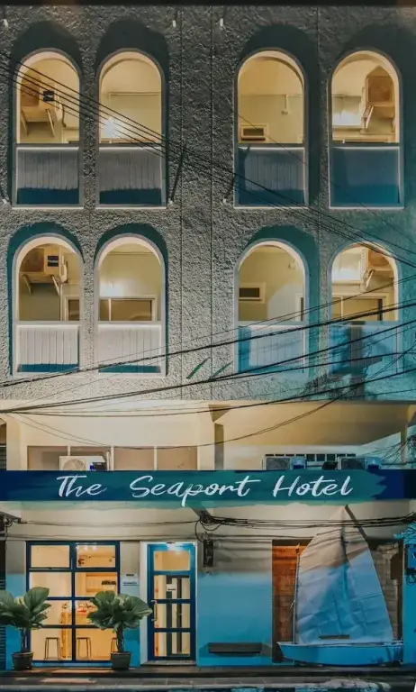 The Seaport Hotel — фото 1