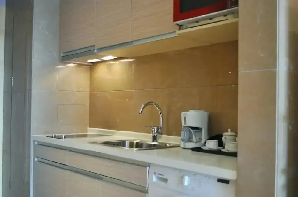 Пекин: Yongli Internatinoal Apartment - Gongti