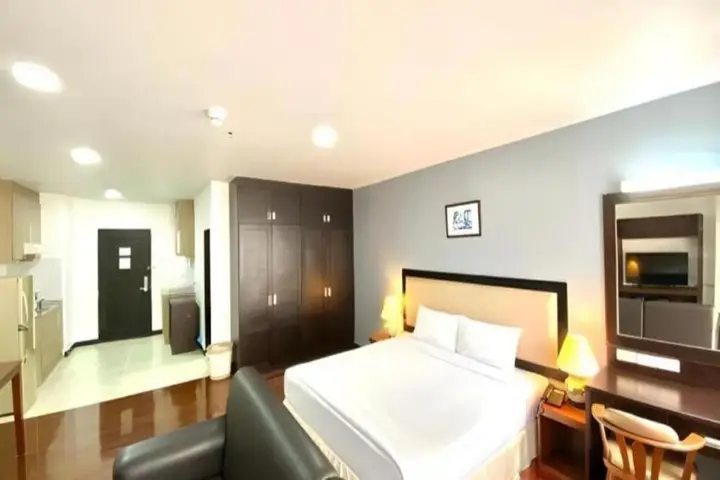 Сирача: J - Town Serviced Apartments