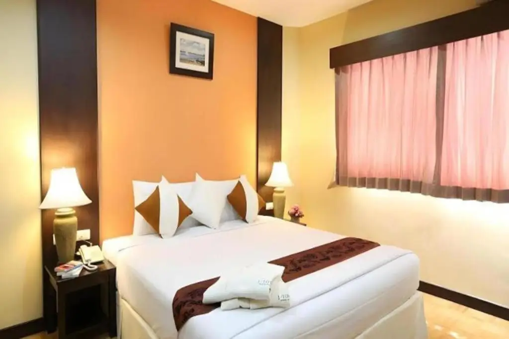 Сирача: J - Town Serviced Apartments