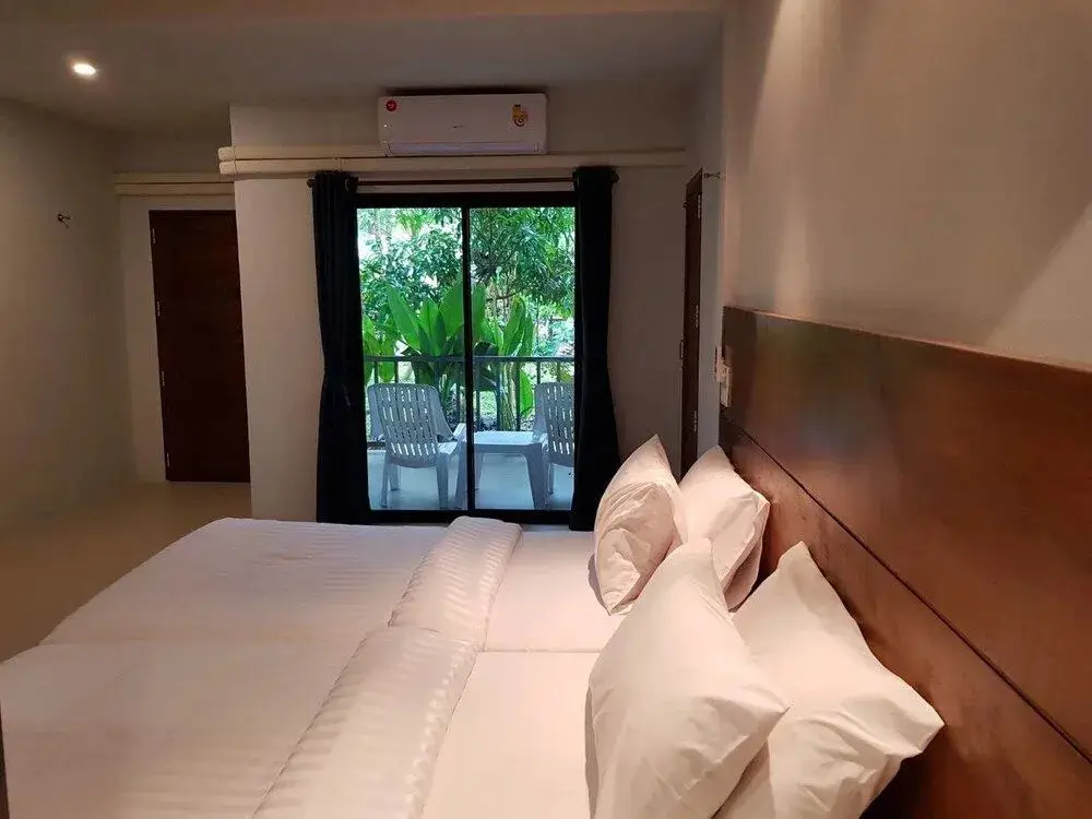 Яо Ной: Anattaya Holiday Home