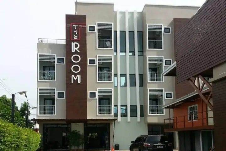 Нанг-Ронг: The Room Apartment