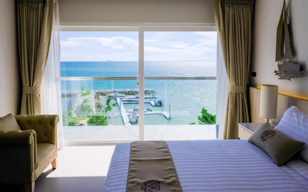 На Чом Тхиан: Отель Worita Cove Hotel