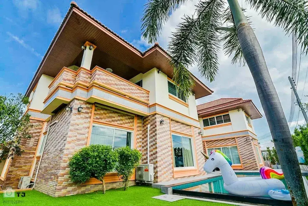 Baan Spire Pool Villa By Pinky — фото 1