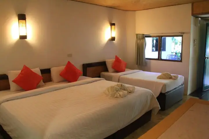 Тха Кра Дан: The Hub Erawan Resort