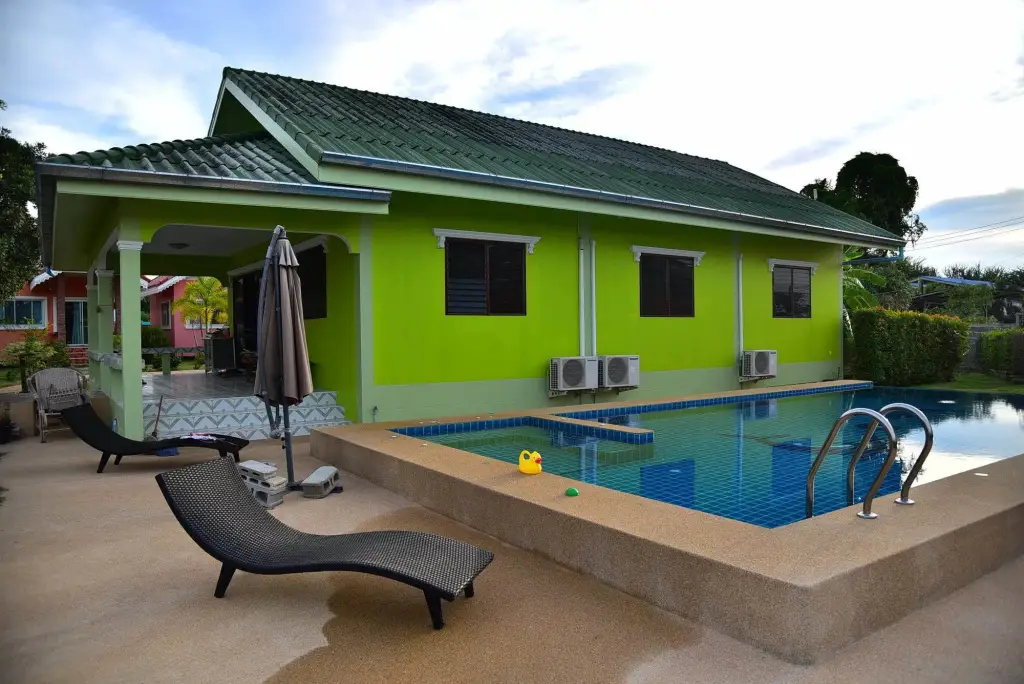 Пранбури : OYO 949 Sansuk Resort Paknampran
