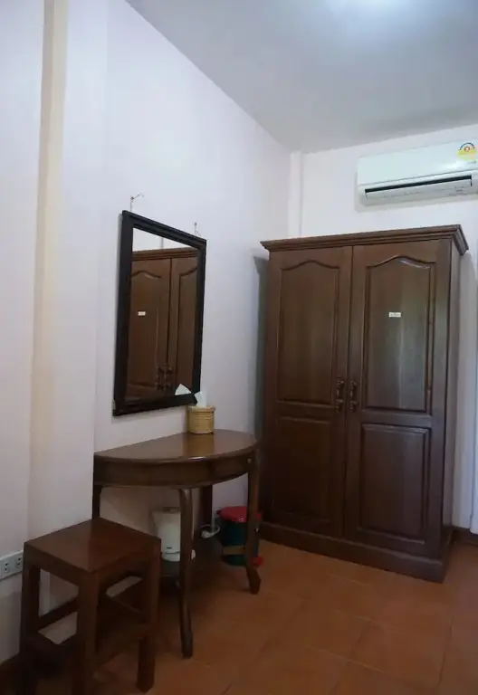 Нан: Huen Mai Hom