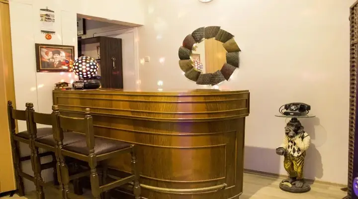 Измир: Itimat Otel Karsiyaka