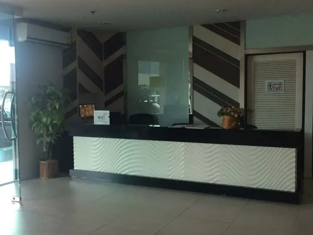 Муанг: Phuket - Phanason city condo