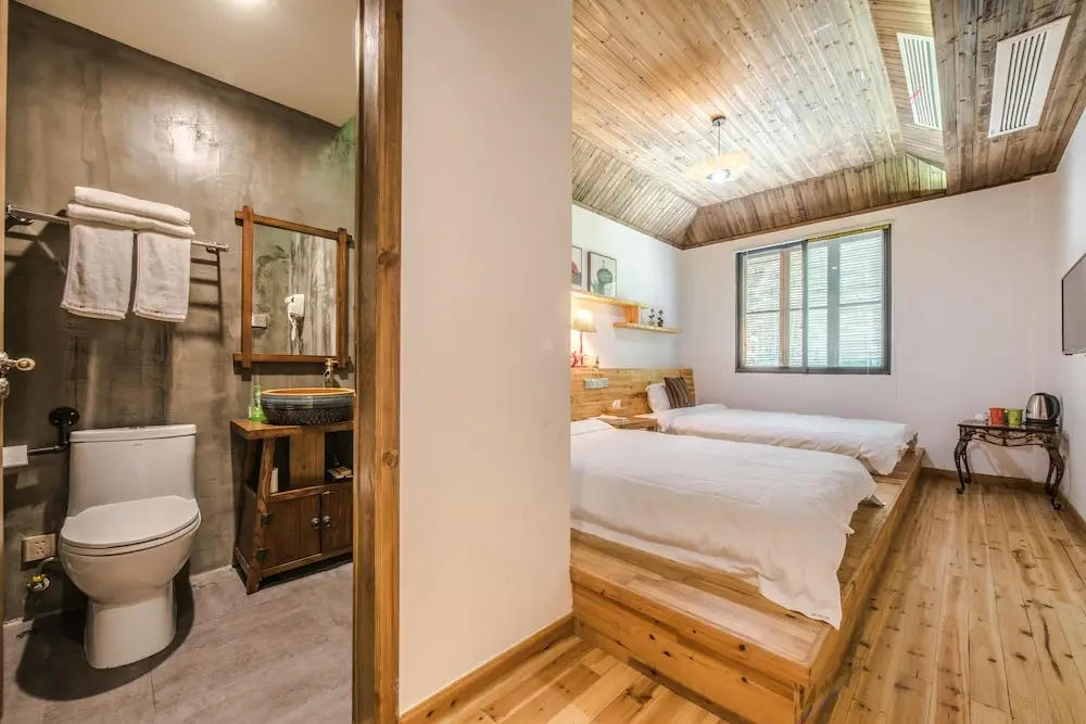 Нинбо: Banmajia Guesthouse Huayuzui