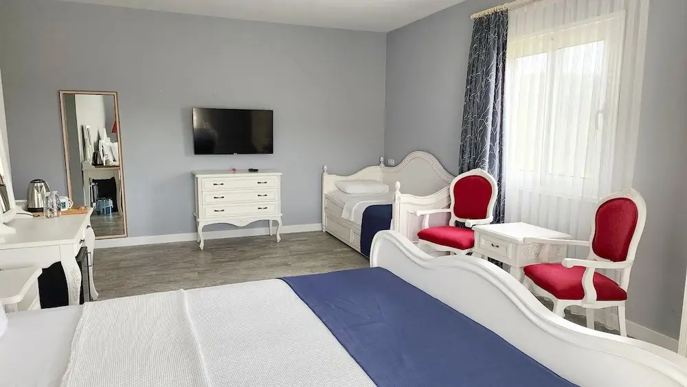 Урла: Otel Naturla Göl Evi