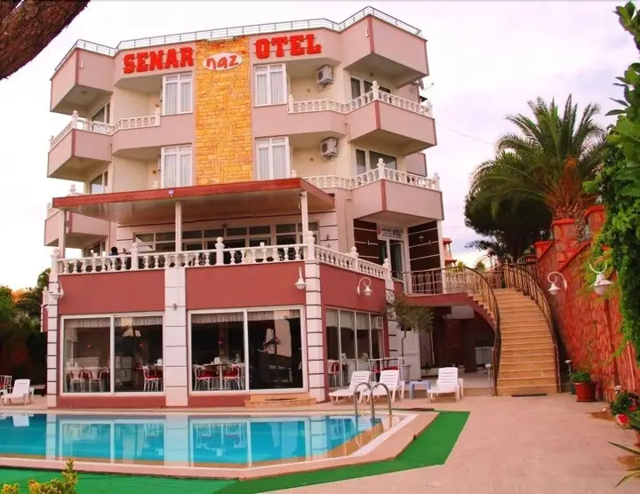 Айвалык: Senar Naz Otel
