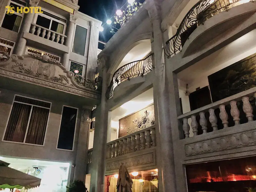 Vung Tau Luxury Hotel & Apartment — фото 1