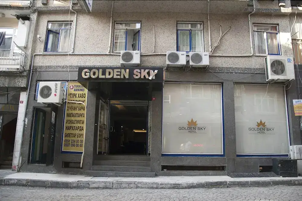 Hotel Golden Sky — фото 1