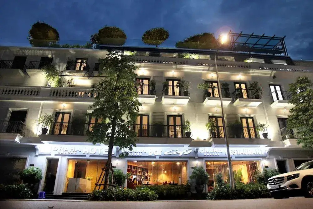 Draha Halong Hotel - Serenity, Charm and Nature - Preferred by Western Travelers — фото 1