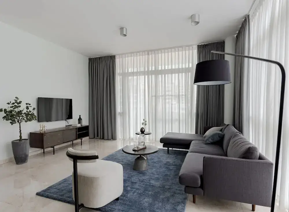 Хошимин: Blue Arch Suites - The Notre Dame Saigon