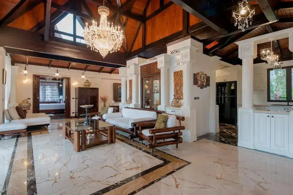 Classy 4-BR Seaview Villa at Surin Beach — фото 1
