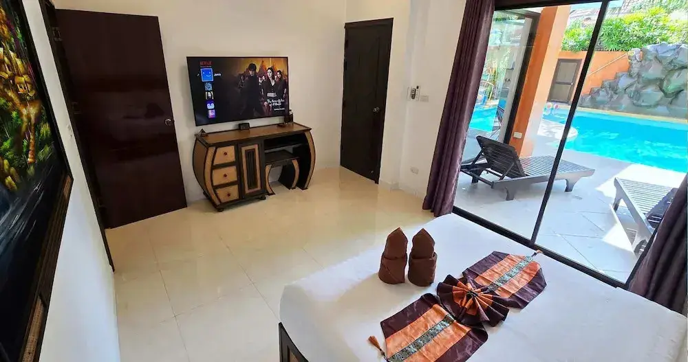 Паттайя: TUCHELAND Luxury Pool Villa Pattaya Walking Street