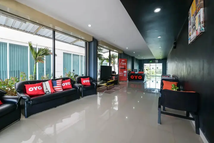 Паттайя: OYO 497 The Balagus Hotel
