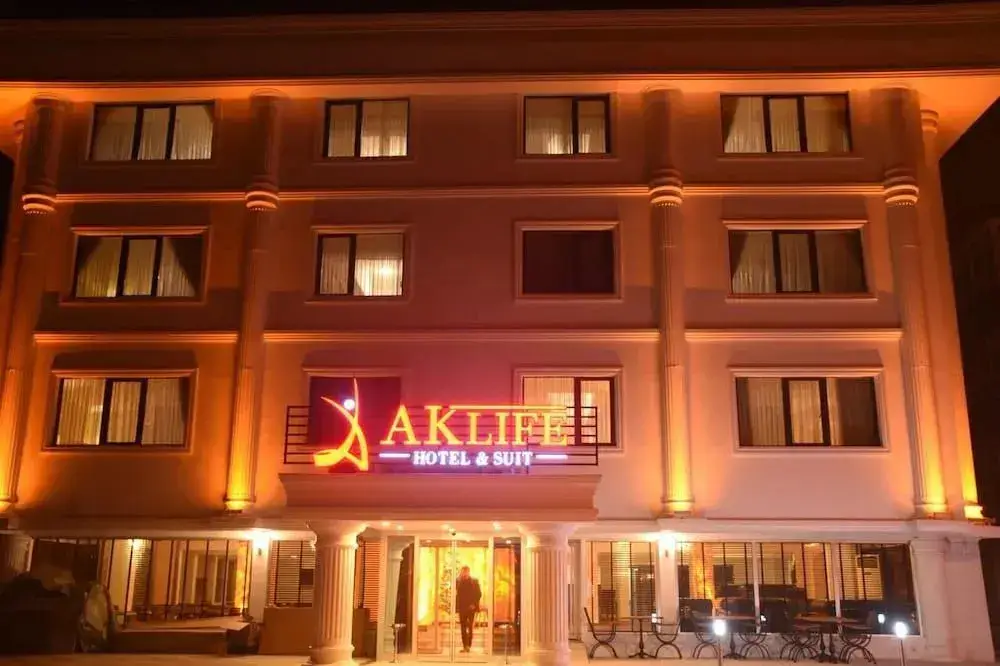 Ak Life Hotel — фото 1