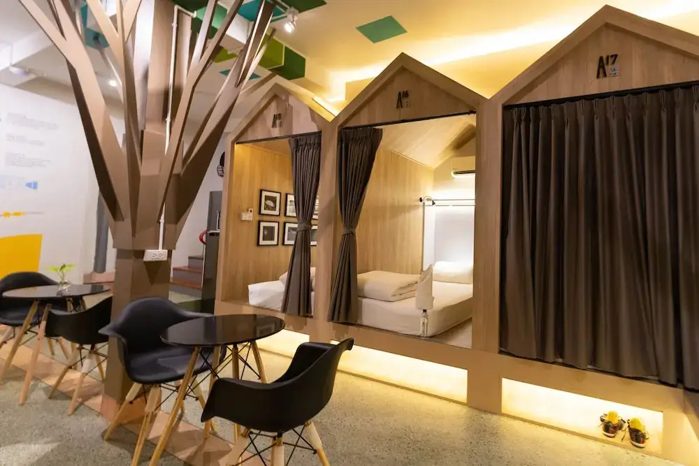 Столичный район Чантхабури: OYO 666 Apollo 19 Hostel
