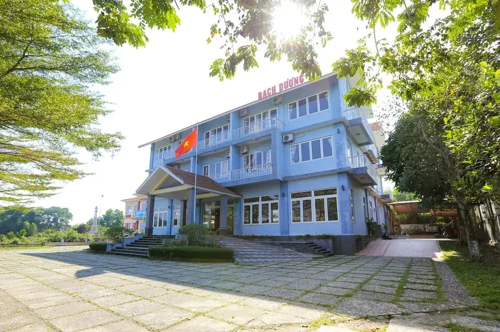 OYO 593 Bach Duong Hotel — фото 1
