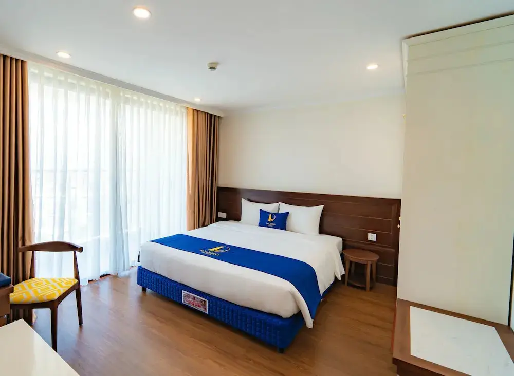 Халонг: D'Lioro Hotel & Resort
