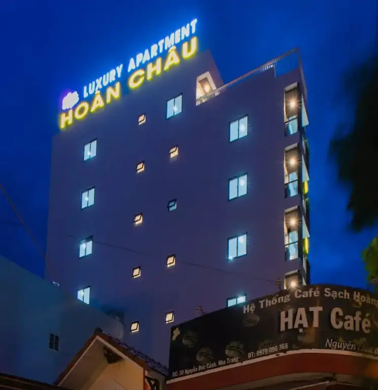 Hoàn Châu Luxury Hotel & Apartment — фото 1