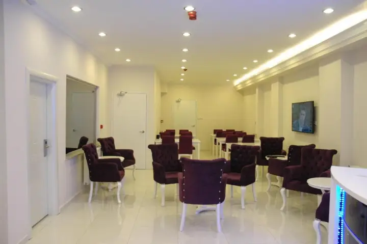 Мустафакемальпаша: Hotel Iscen