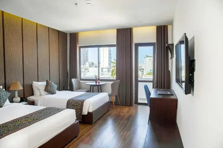 Дананг: Dong Duong Hotel & Suites