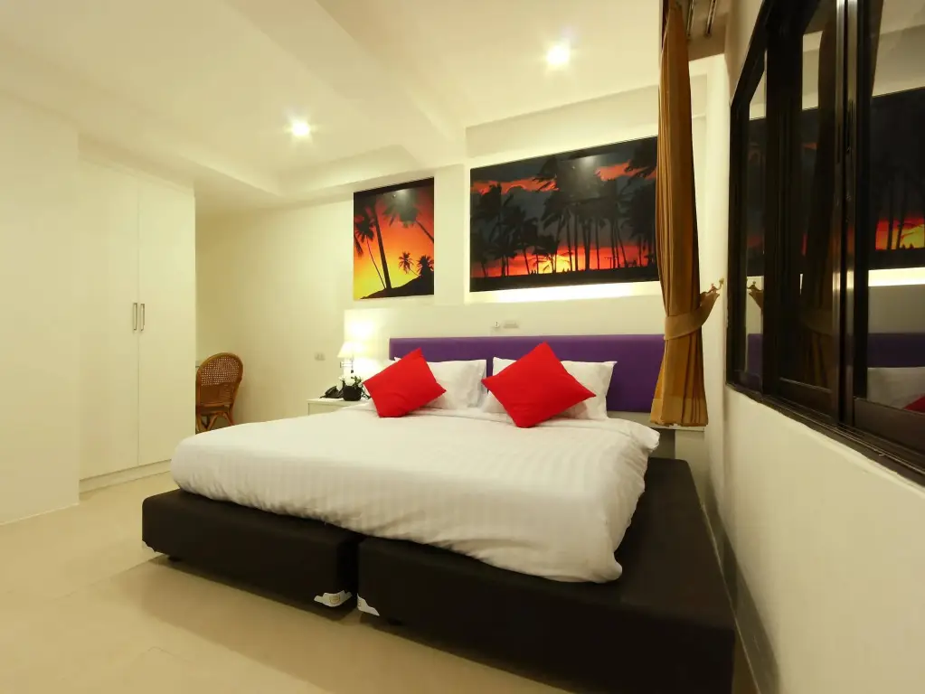 Кату: Armoni Patong Beach Hotel