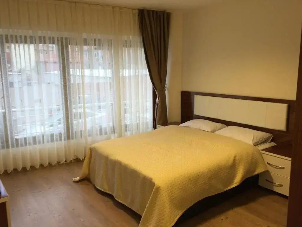 Ялова: Royal Hotel