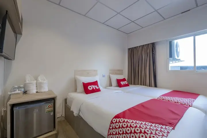 Бангкок: OYO 982 Charurat Suite
