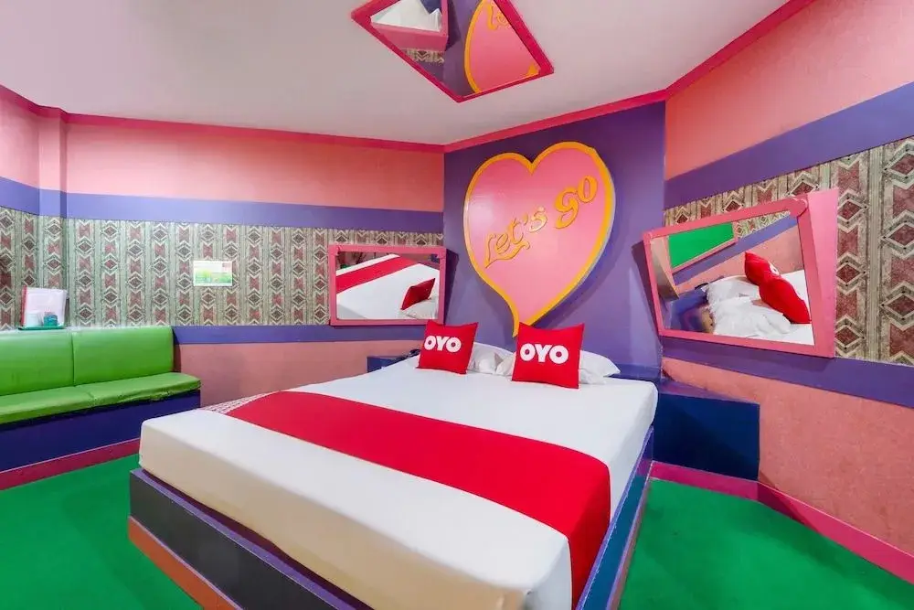 Районг: OYO 764 Let’s Go Hotel