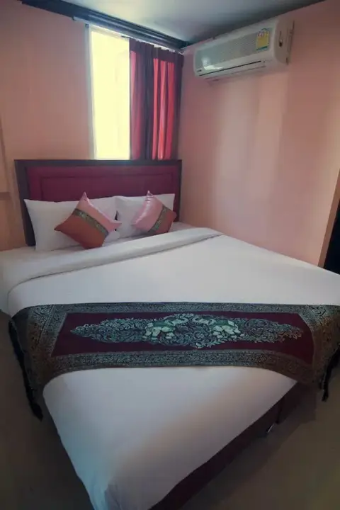 Bombay Inn Hotel — фото 1