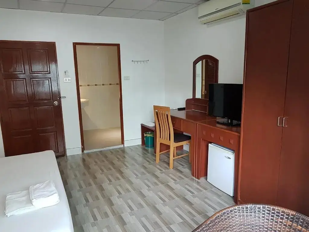 Пхукет: Welcome Inn Hotel Karon Beach
