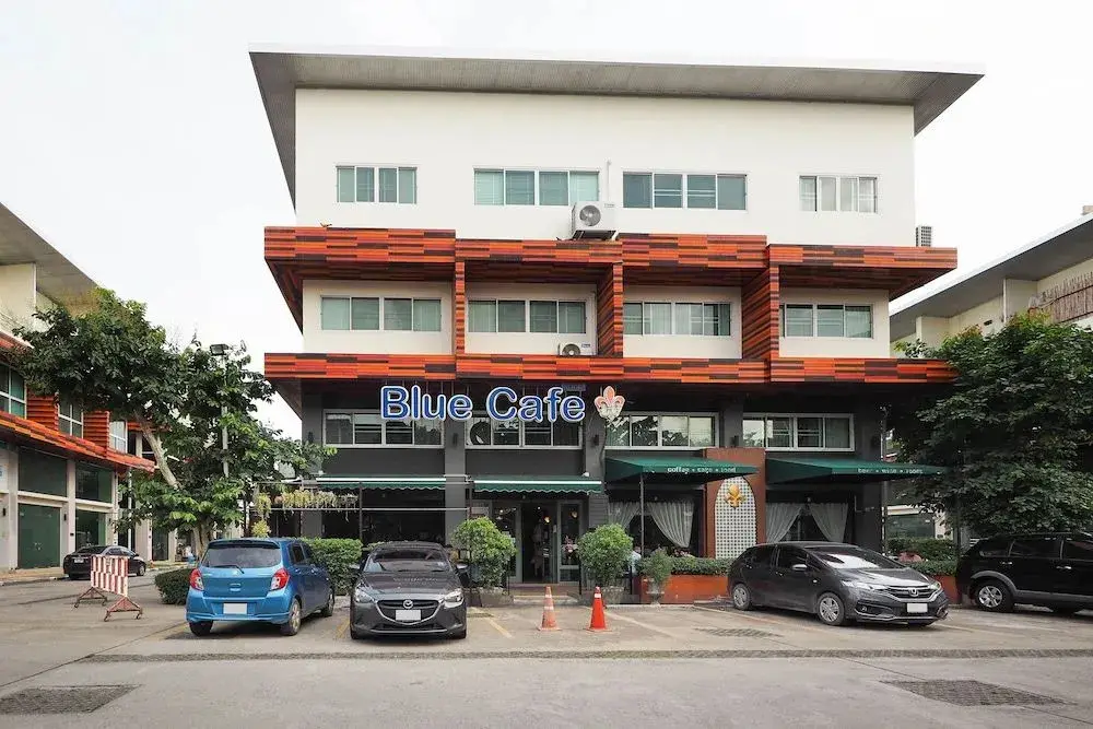 Чиангмай: OYO 995 Blue Cafe Apartment (Vaccinated Staff)