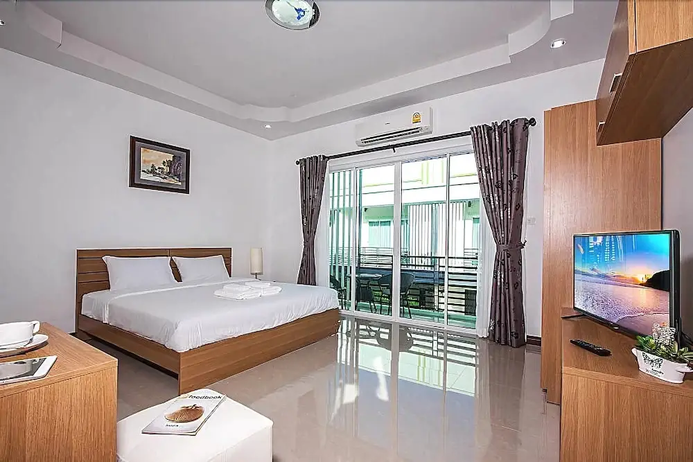 Хуахин: Baan Kiet 3 7 units 2 Bedroom Jacuzzi Townhomes