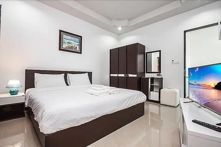 Хуахин: Baan Kiet 3 7 units 2 Bedroom Jacuzzi Townhomes